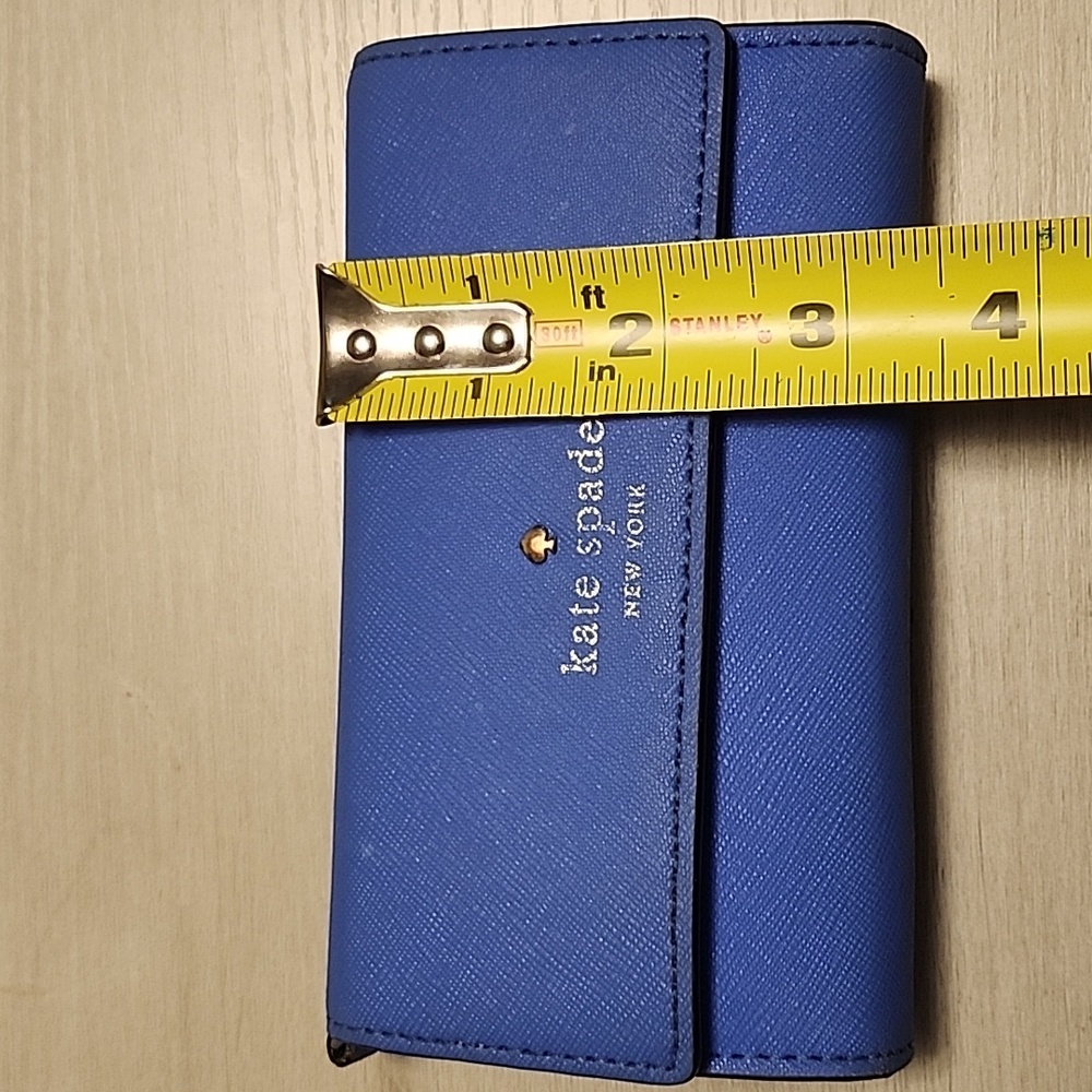 Kate Spade Wallet - Picture 9 of 9